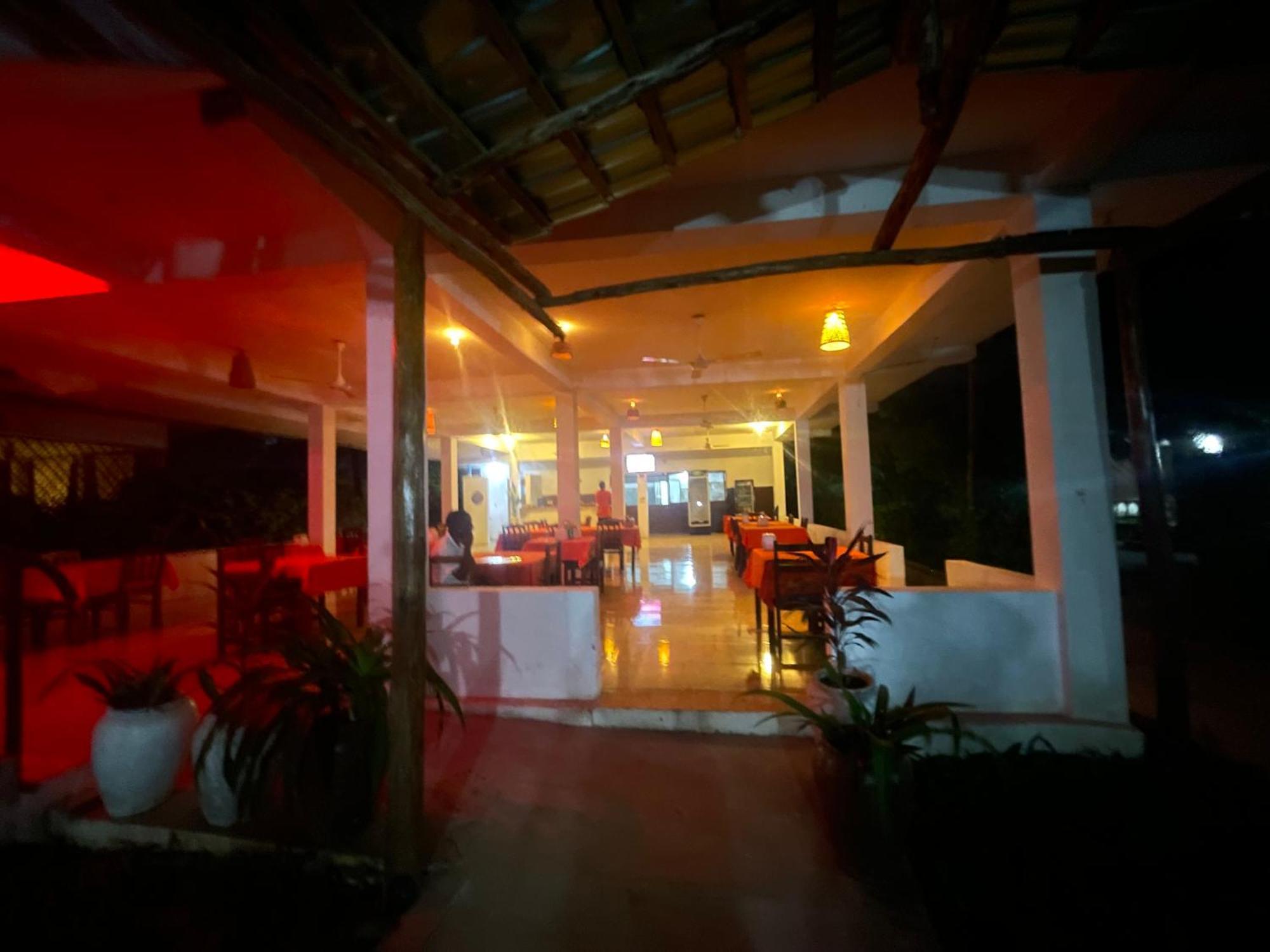 Kivulini Lodge And Restaurant Nungwi Ngoại thất bức ảnh