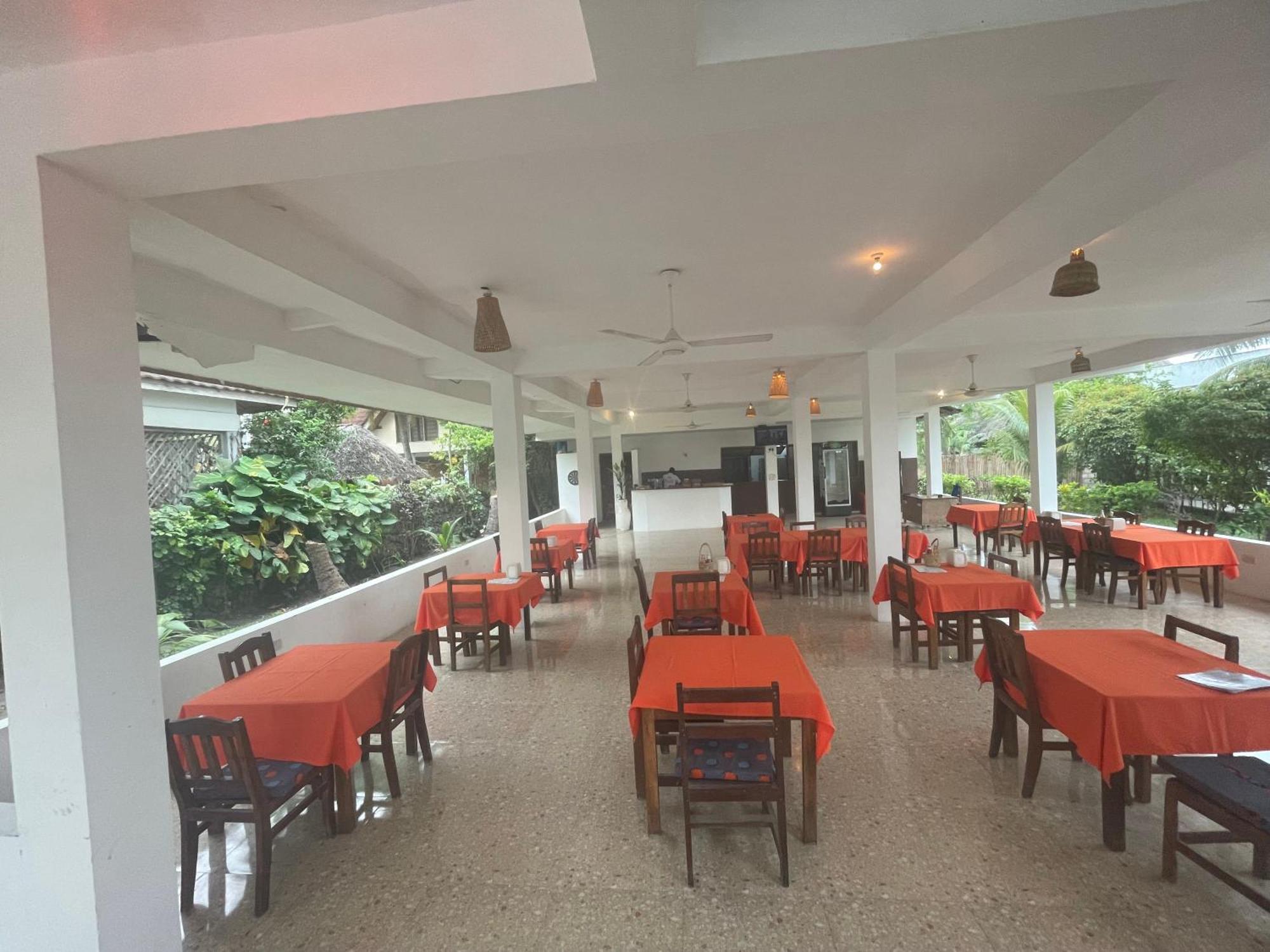 Kivulini Lodge And Restaurant Nungwi Ngoại thất bức ảnh